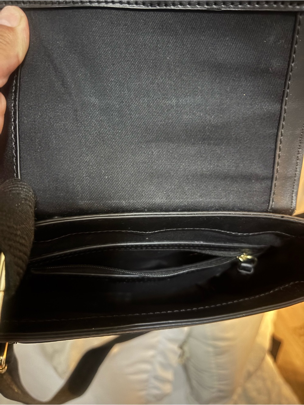 Ted Baker Black Leather Saddle Bag with Gold Logo - Picture 2 of 2